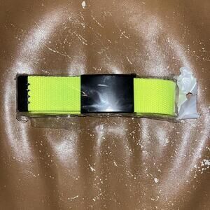 Neon yellow and black belt #accessorize